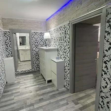 Benny Apartment *